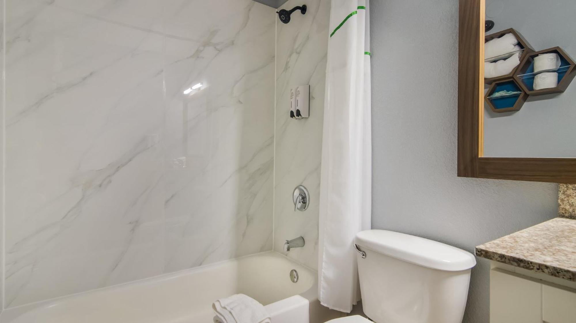 Hometowne Studios By Red Roof And Conference Center Chicago - N Aurora Naperville North Aurora Εξωτερικό φωτογραφία